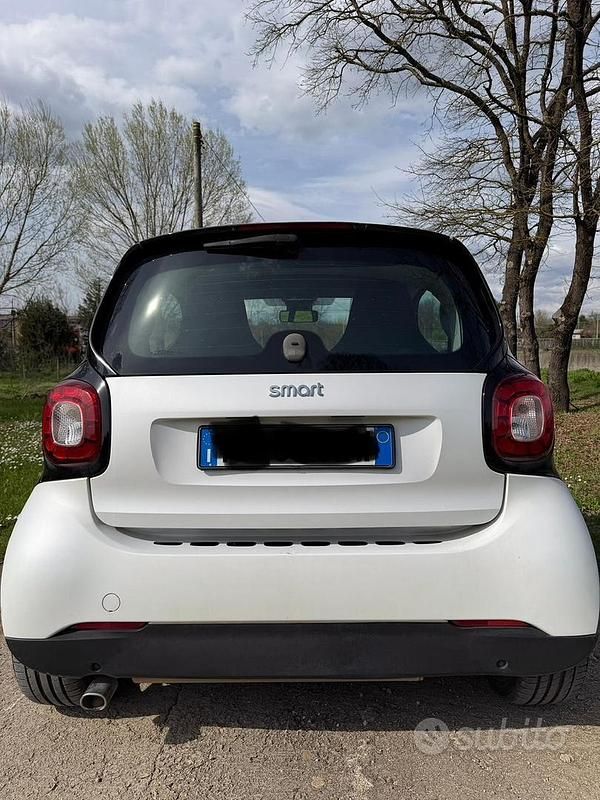 Usata Smart ForFour Passion 71 CV (52 kW) 2017 Bianco Utilitaria