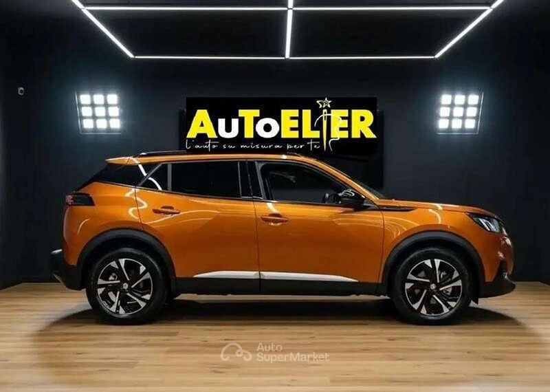 Usata Peugeot 2008 Allure 101 CV (74 kW) 2023 Arancione SUV