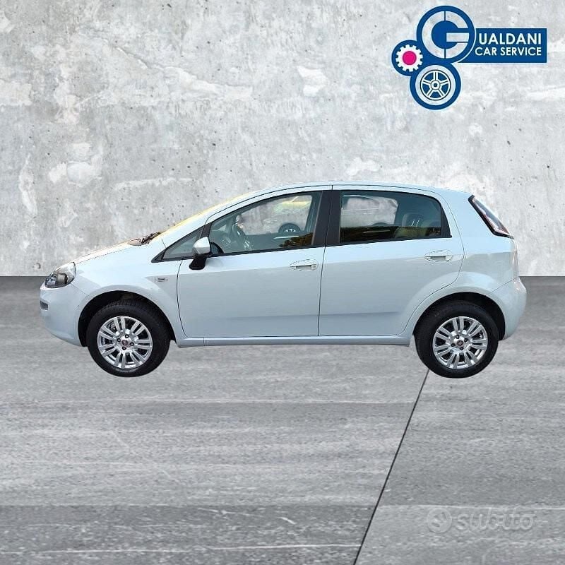 Usata Fiat Punto Evo Dynamic 77 CV (56 kW) 2012 Grigio Utilitaria
