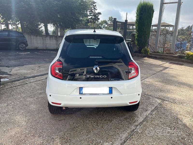 Usata Renault Twingo Intens 65 CV (47 kW) 2022 Bianco Utilitaria