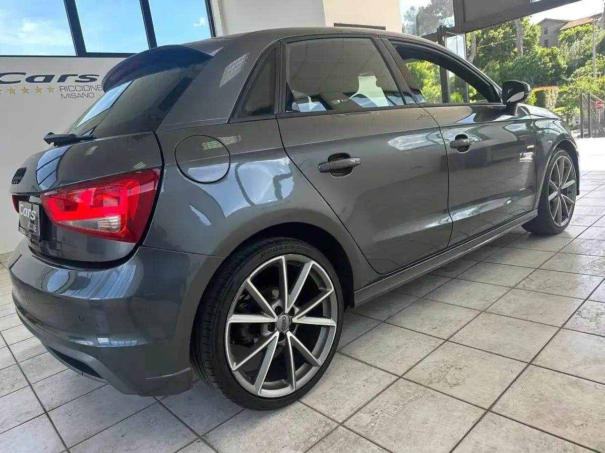 Usata Audi A1 Sportback S-line plus 86 CV (63 kW) 2014 Grigio Utilitaria