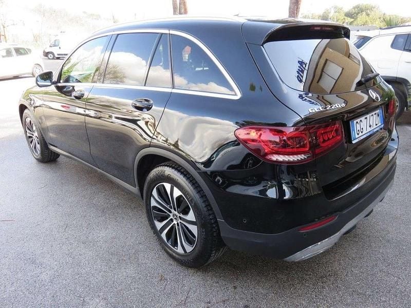 Usata Mercedes GLC220 Business 194 CV (142 kW) 2021 Nero SUV