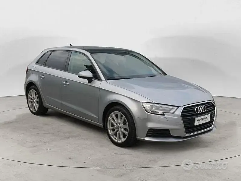 Usata Audi A3 Admired 116 CV (85 kW) 2018 Grigio Berlina