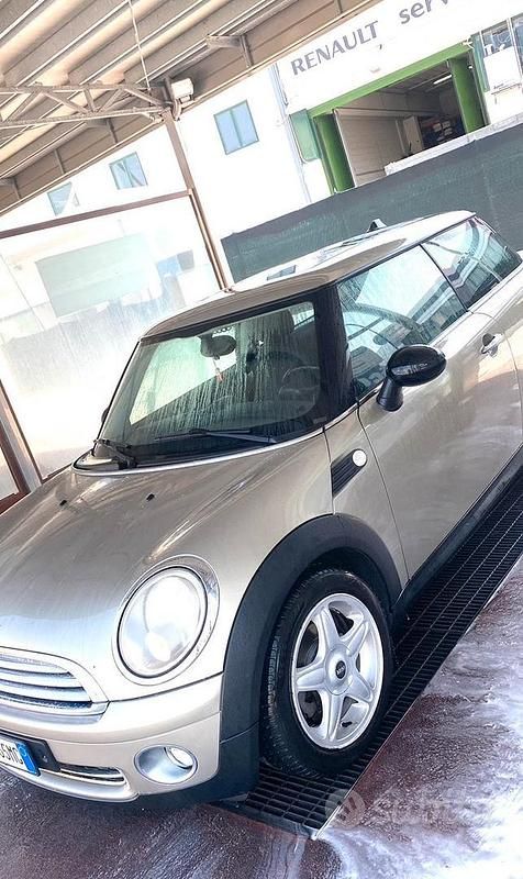 Begagnad Mini ONE 95 HK (69 kW) 2007 Halvkombi