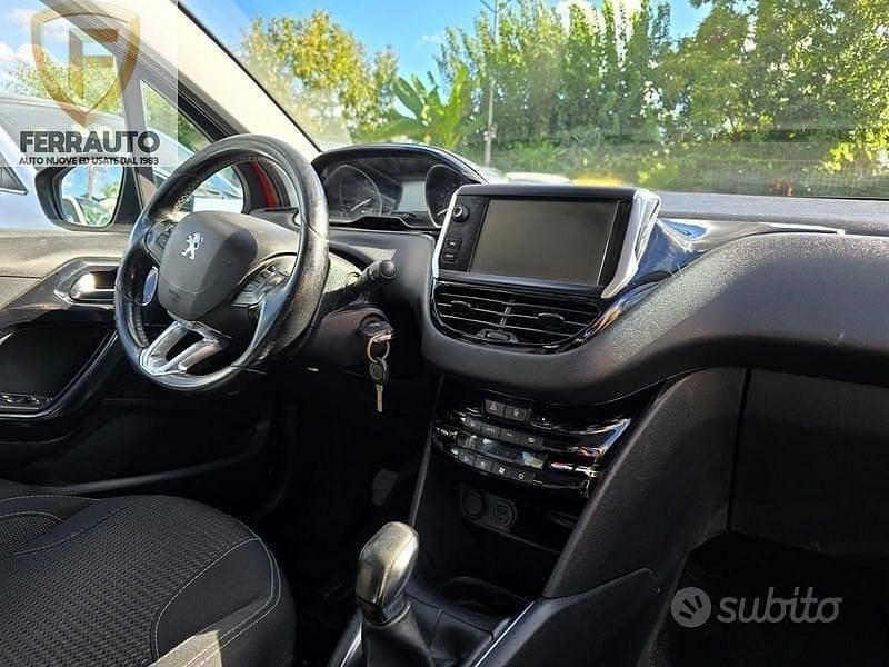 Usata Peugeot 208 Allure 82 CV (60 kW) 2016 Utilitaria