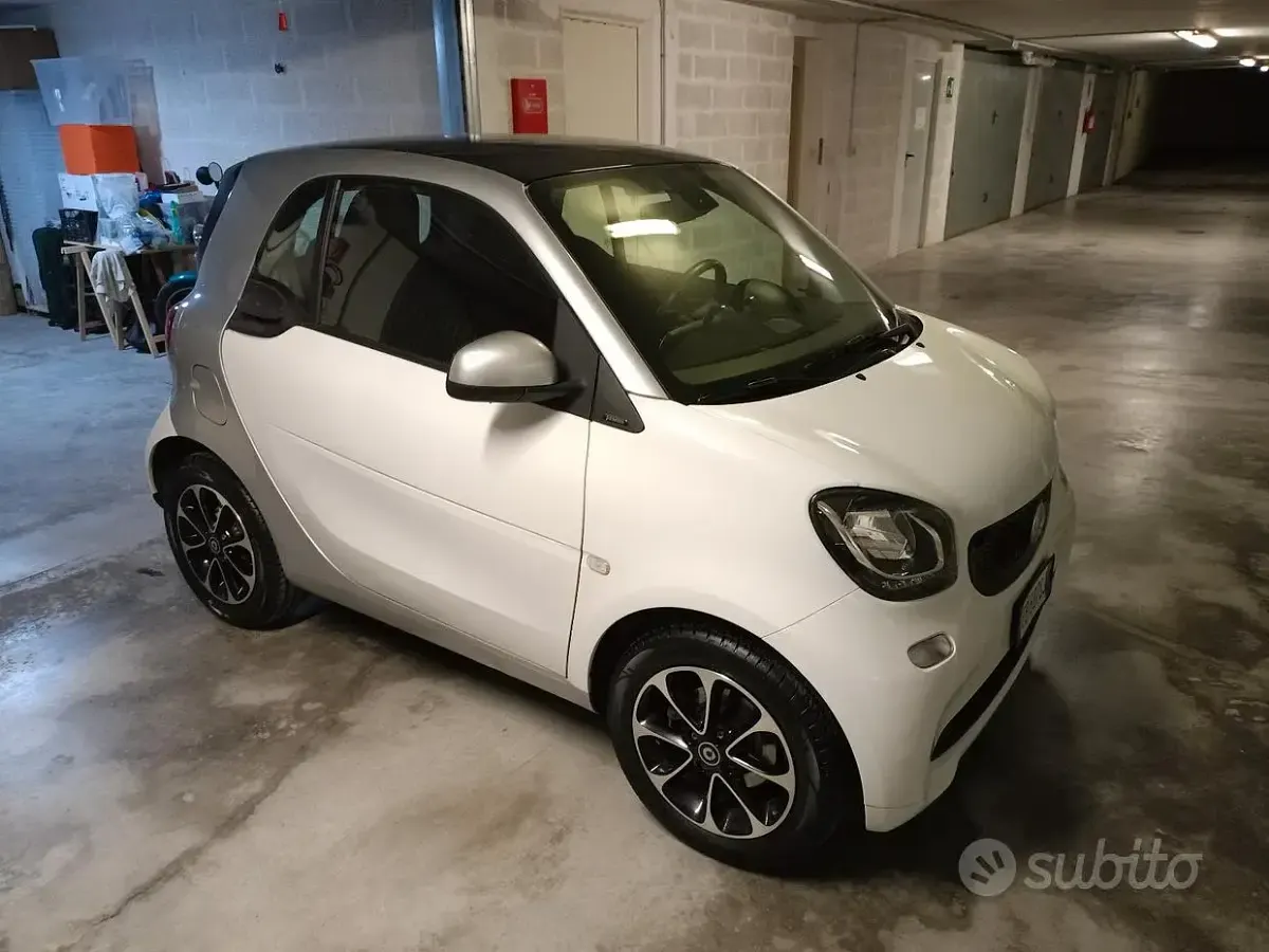 Usata Smart ForTwo Coupé 71 CV (52 kW) 2015 Bianco Coupé
