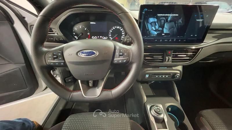 Usata Ford Focus ST-Line 116 CV (85 kW) 2025 Argento Berlina