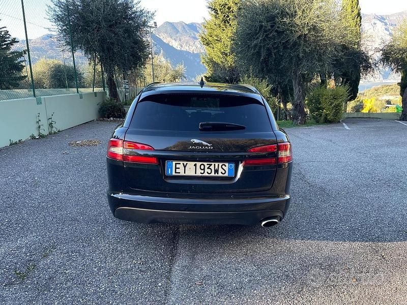 Usata Jaguar XF Premium Luxury 200 CV (147 kW) 2015 Nero Berlina