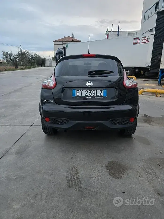 Usata Nissan Juke 115 CV (84 kW) 2015 Nero SUV
