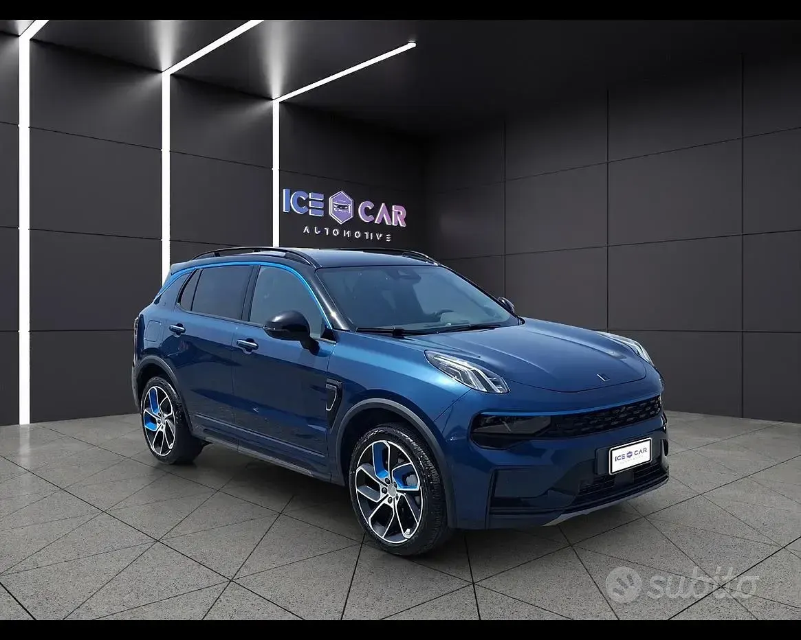 Usata Lynk & Co 01 179 CV (131 kW) 2023 Bluazzurro SUV