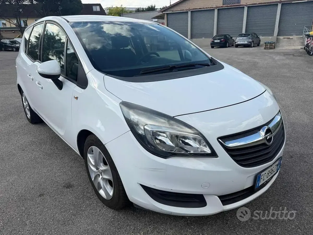 Usata Opel Meriva 120 CV (88 kW) 2016 Monovolume