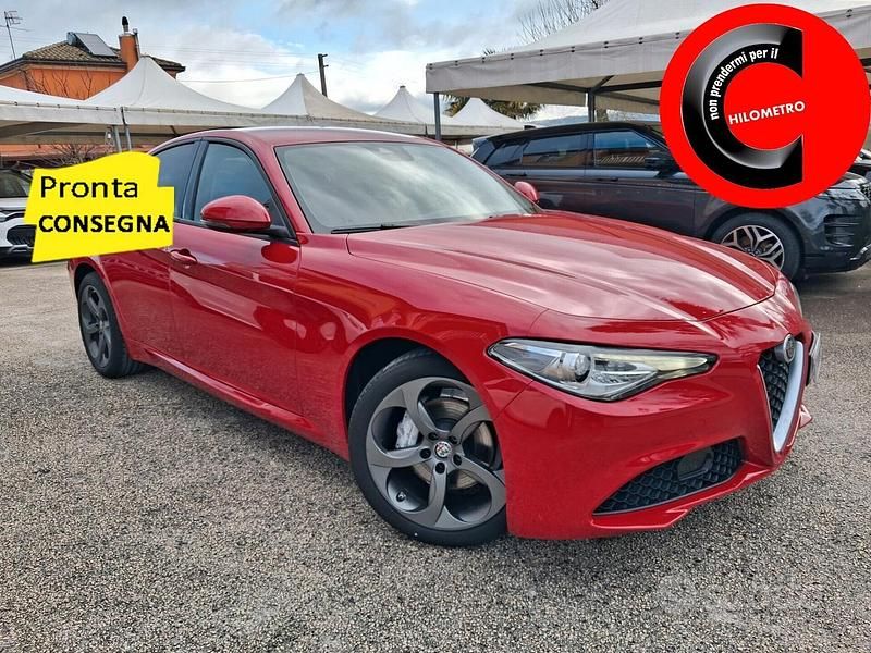 Usata Alfa Romeo Giulia Tech Edition 160 CV (117 kW) 2019 Rosso Berlina