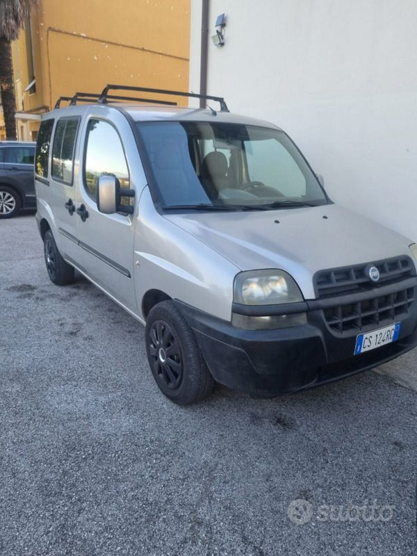 Grigio Usata 2005 Fiat Doblò Monovolume | 3300 € (Buon prezzo) - Immagine 1/4