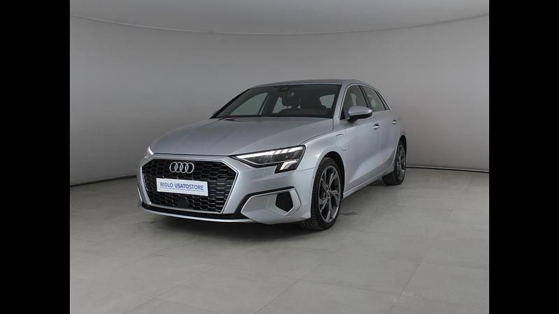 Usata Audi A3 Advanced 149 CV (109 kW) 2021 Argento Berlina