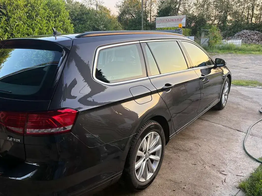 Usata VW Passat Comfortline 150 CV (110 kW) 2018 Grigio Station wagon