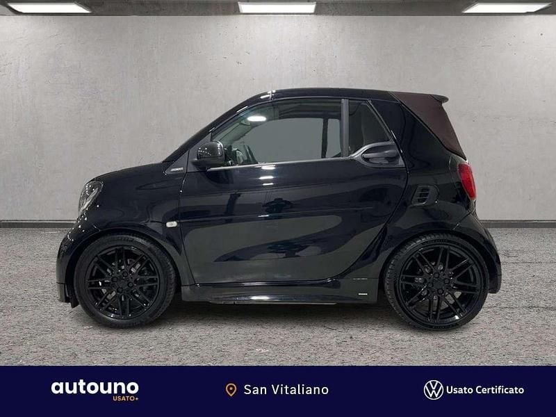 Usata Smart ForTwo Cabrio Brabus 125 CV (91 kW) 2018 Nero Cabrio