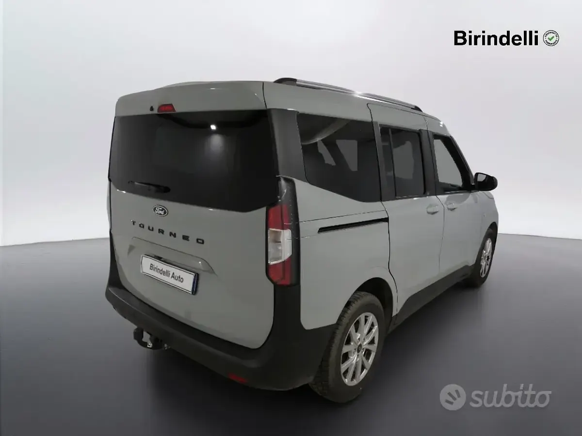 Usata Ford Tourneo Courier Active 125 CV (91 kW) 2025 Grigio Monovolume