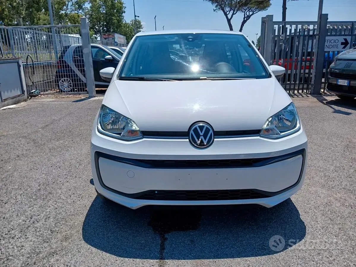 Usata VW up! Beats 65 CV (47 kW) 2022 Bianco Utilitaria