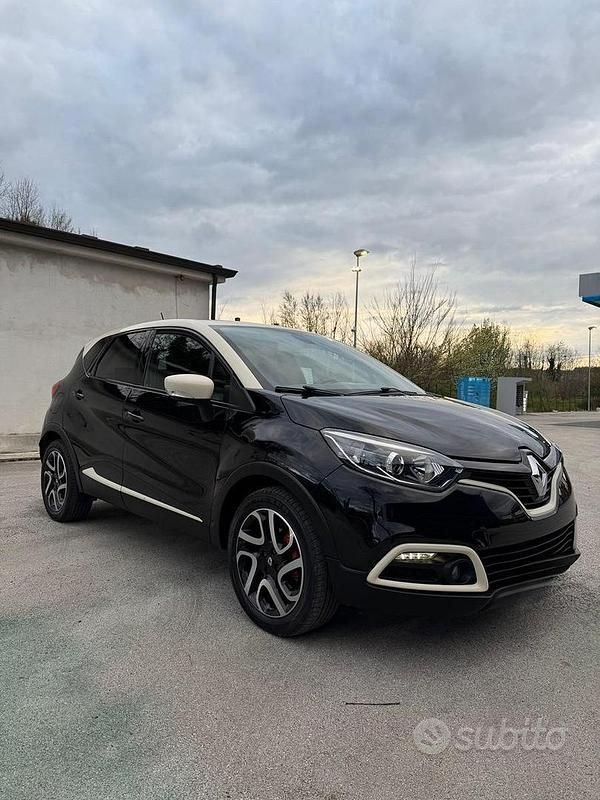 Usata Renault Captur 90 CV (66 kW) 2014 Nero SUV