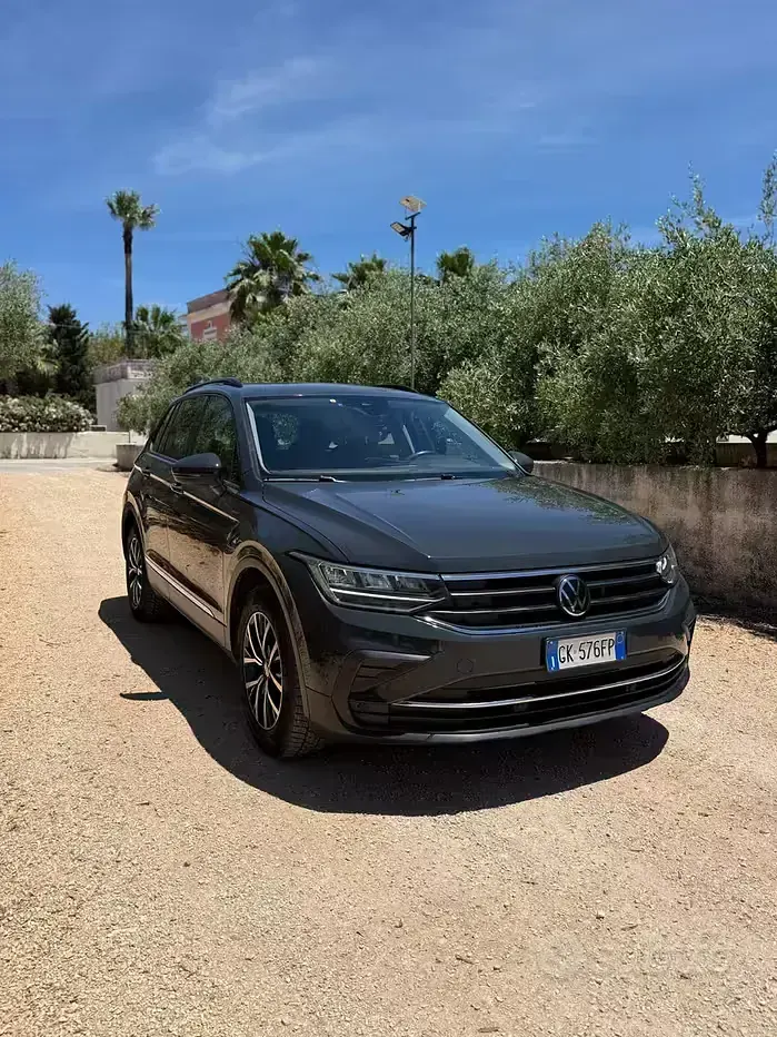 Usata VW Tiguan Life 150 CV (110 kW) 2022 Grigio SUV