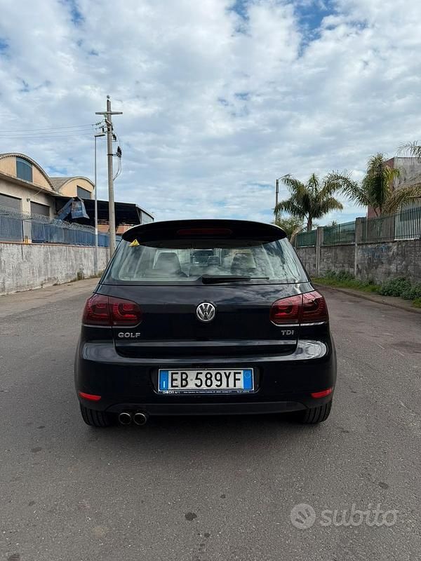 Usata VW Golf VI Highline 105 CV (77 kW) 2010 Nero Utilitaria