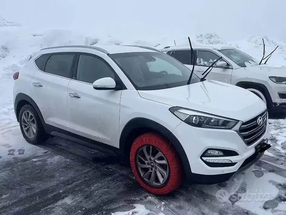Usata Hyundai Tucson Xpossible 116 CV (85 kW) 2015 Bianco SUV