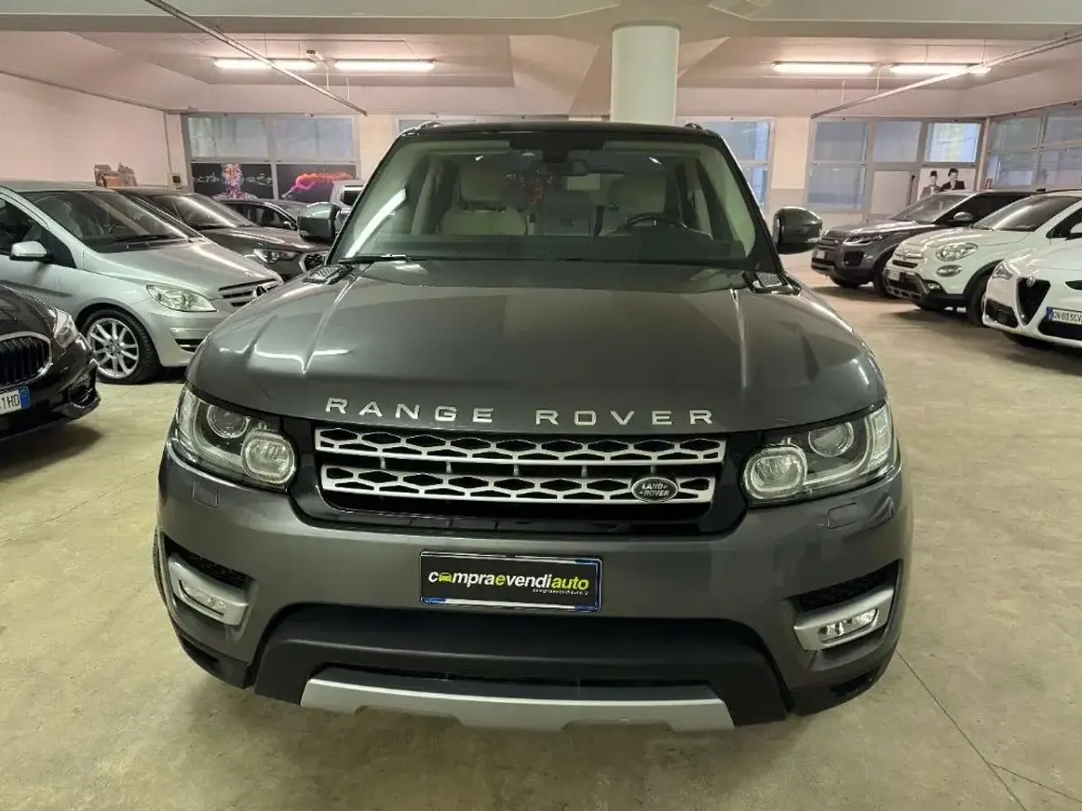 Usata Land Rover Range Rover HSE Dynamic 249 CV (183 kW) 2015 Grigio SUV