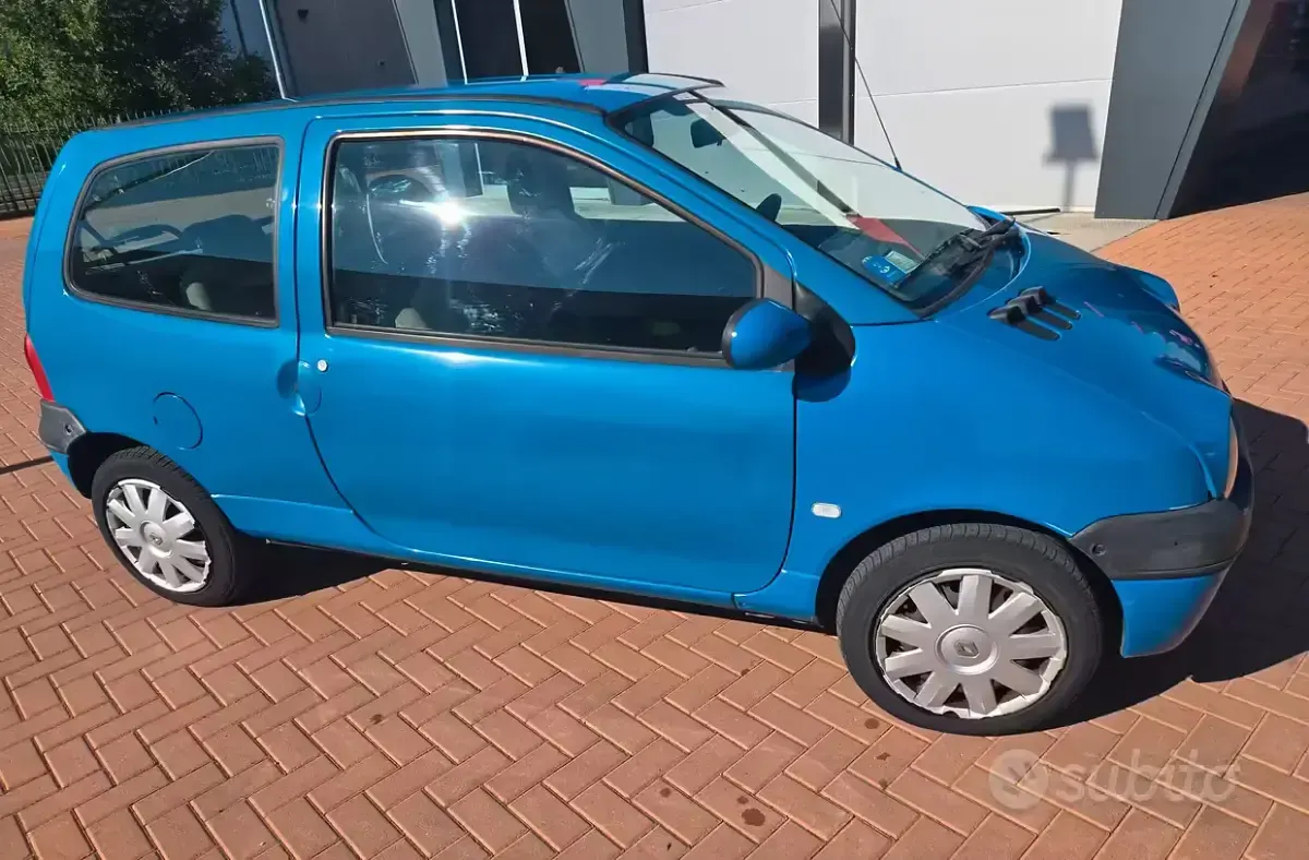 Usata Renault Twingo 75 CV (55 kW) 2003 Blu Utilitaria