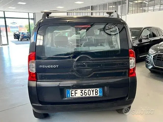 Usata Peugeot Bipper Outdoor 75 CV (55 kW) 2011 Nero Monovolume