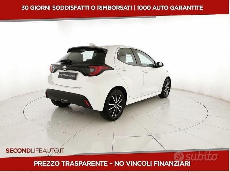 Usata Toyota Yaris Trend 72 CV (52 kW) 2022 Bianco Utilitaria