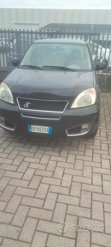 Usata DR DR5 126 CV (92 kW) 2011 Nero SUV
