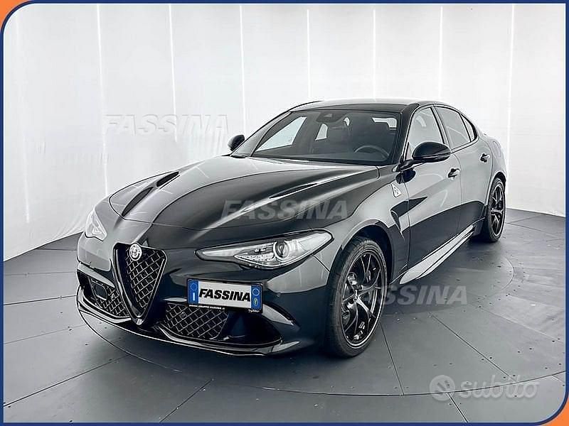 Usata Alfa Romeo Giulia Quadrifoglio 519 CV (381 kW) 2023 Nero Berlina
