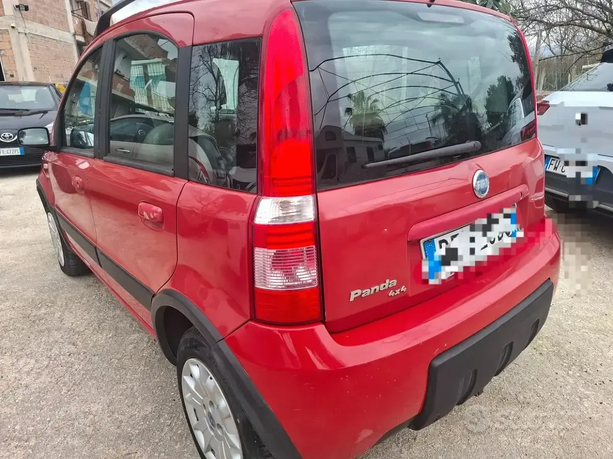 Usado Fiat Panda 4x4 Climbing 54 HP (39 kW) 2007 Vermelho Citadino
