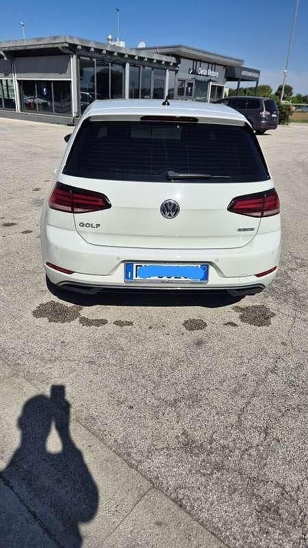 Usata VW Golf VII Business 131 CV (96 kW) 2019 Berlina