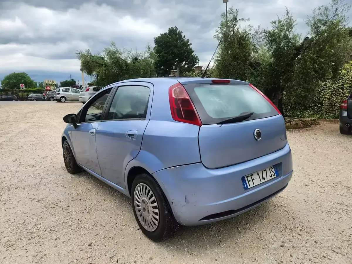 Usata Fiat Grande Punto 75 CV (55 kW) 2016 Utilitaria
