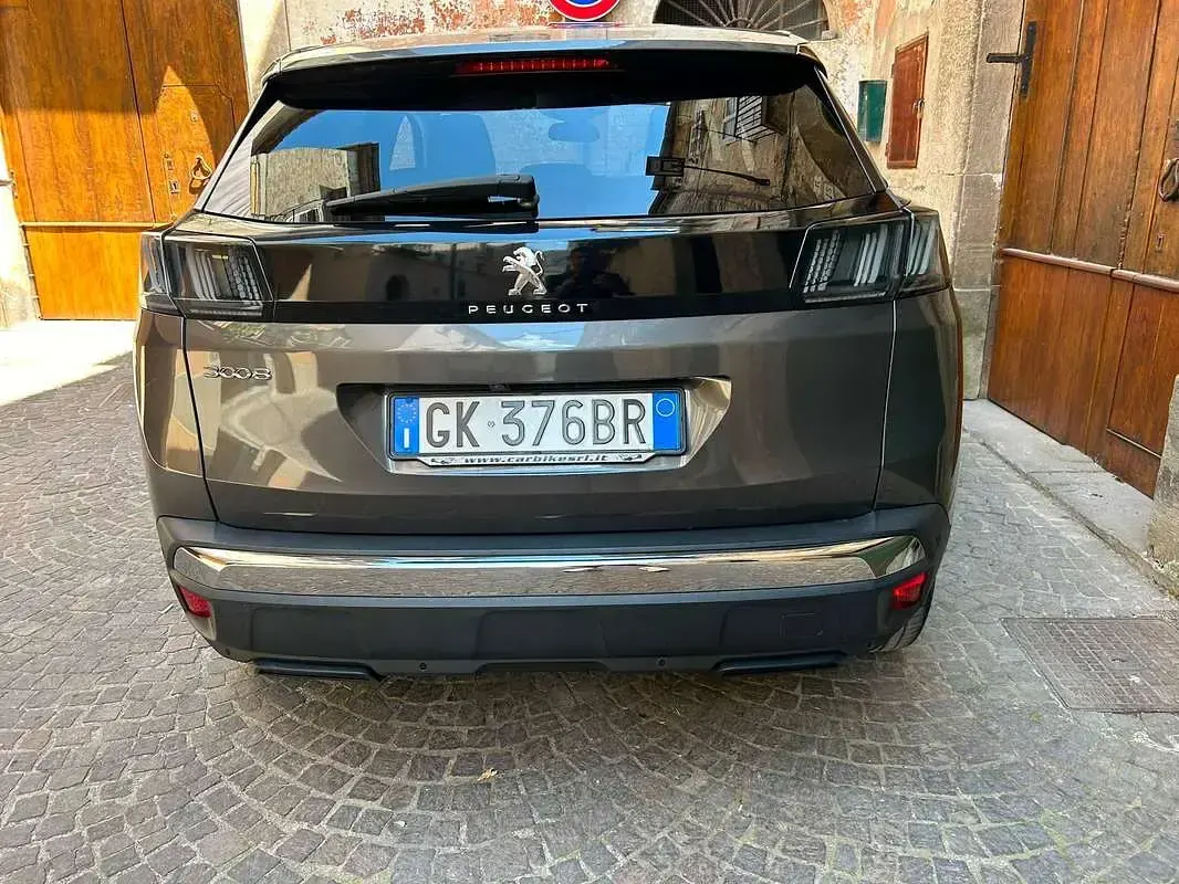 Usata Peugeot 3008 Allure 131 CV (96 kW) 2022 Grigio SUV