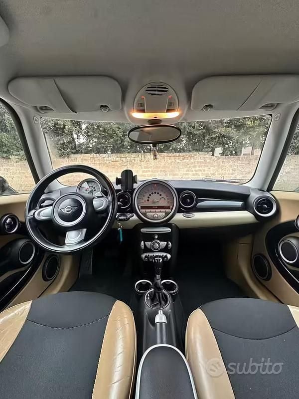 Usata Mini Cooper 120 CV (88 kW) 2007 Verde Utilitaria