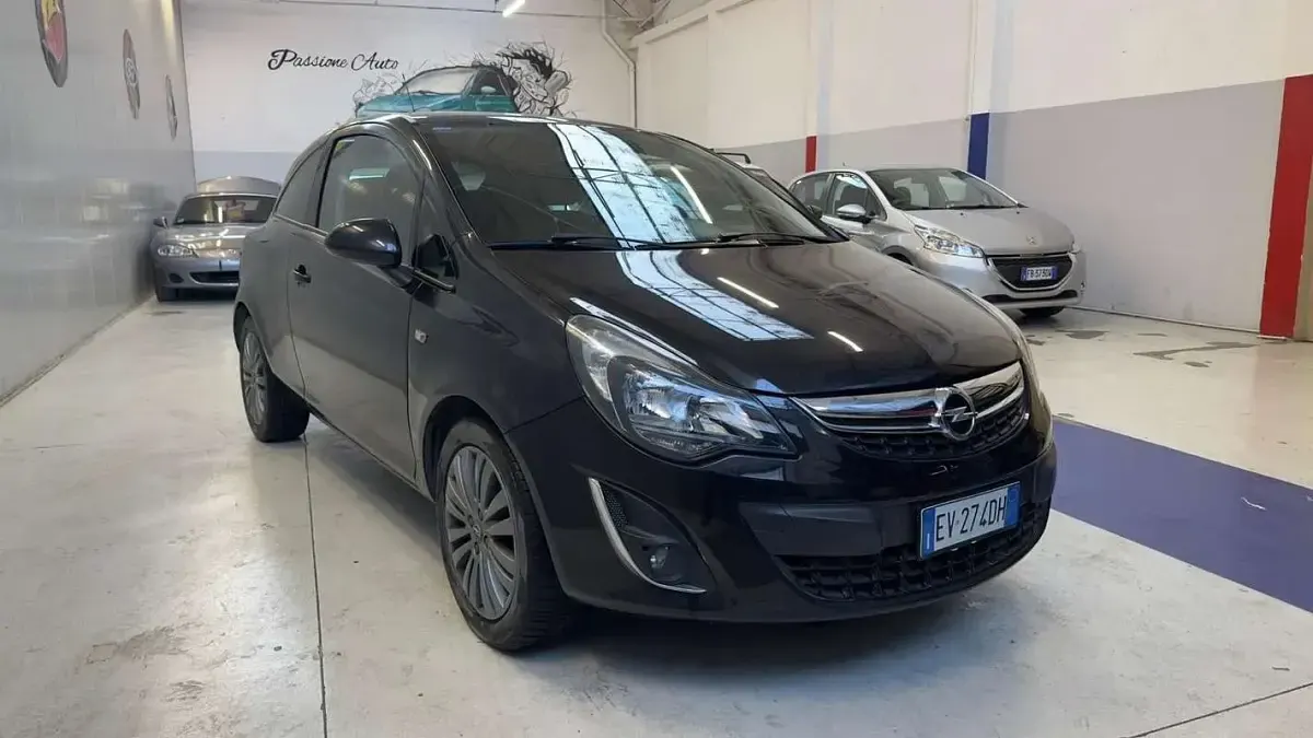 Usata Opel Corsa 86 CV (63 kW) 2014 Utilitaria