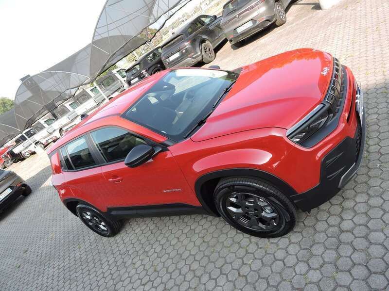 Nuova Jeep Avenger Longitude 101 CV (74 kW) 2025 Rosso SUV