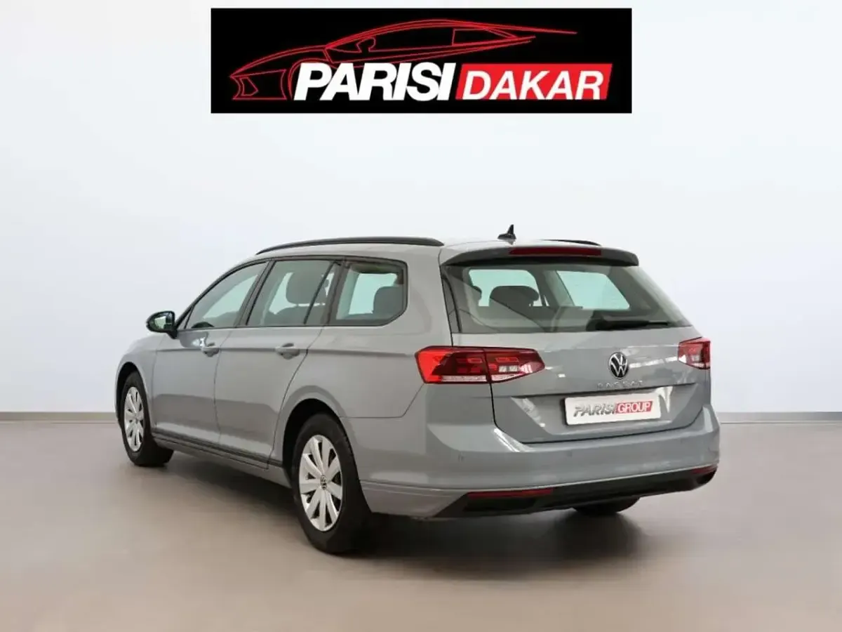 Usata VW Passat 150 CV (110 kW) 2023 Grigio Station wagon