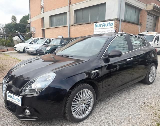 Usata Alfa Romeo Giulietta Distinctive 105 CV (77 kW) 2014 Nero Utilitaria