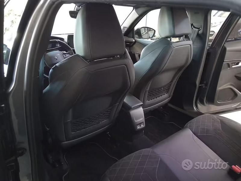 Usata Peugeot 2008 GT 155 CV (114 kW) 2020 Grigio SUV