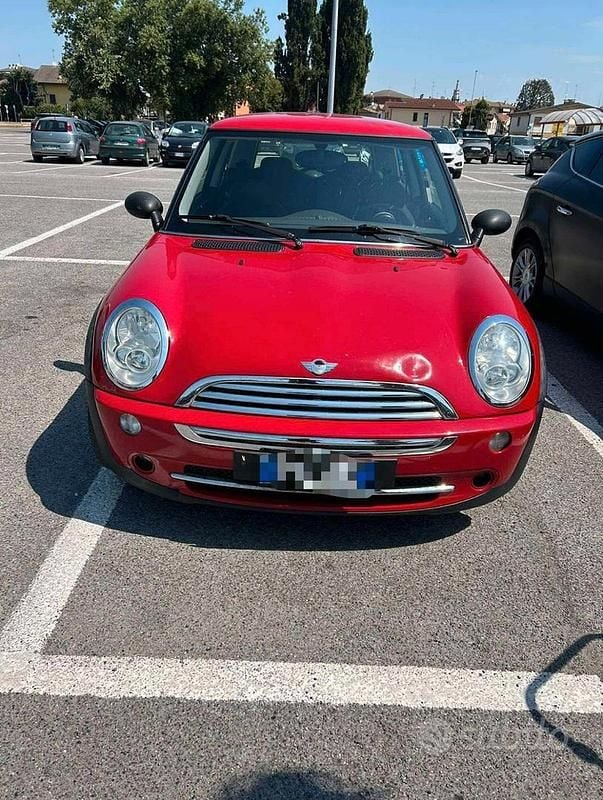 Rosso Usata 2005 Mini Cooper Due volumi | 2000 € (Super prezzo) - Immagine 1/4