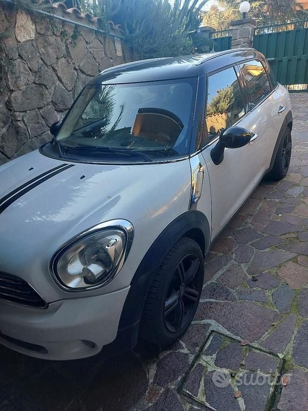 Usata Mini Countryman 122 CV (89 kW) 2011 Bianco SUV