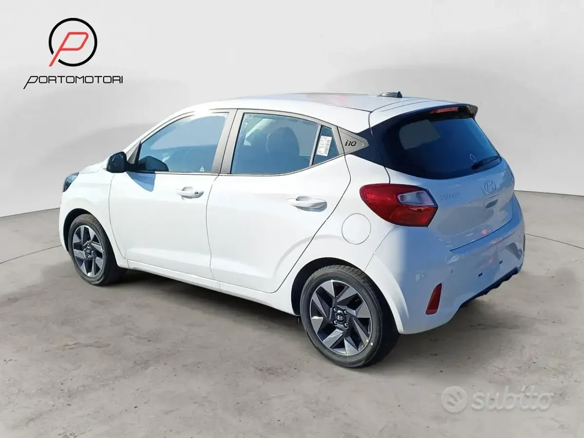 Nuova Hyundai i10 63 CV (46 kW) 2025 Bianco Utilitaria