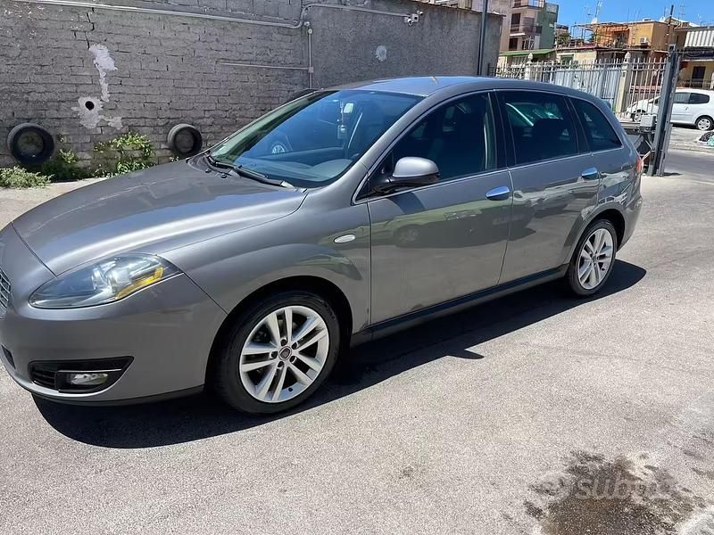 Usata Fiat Croma Active 120 CV (88 kW) 2009 Grigio Station wagon