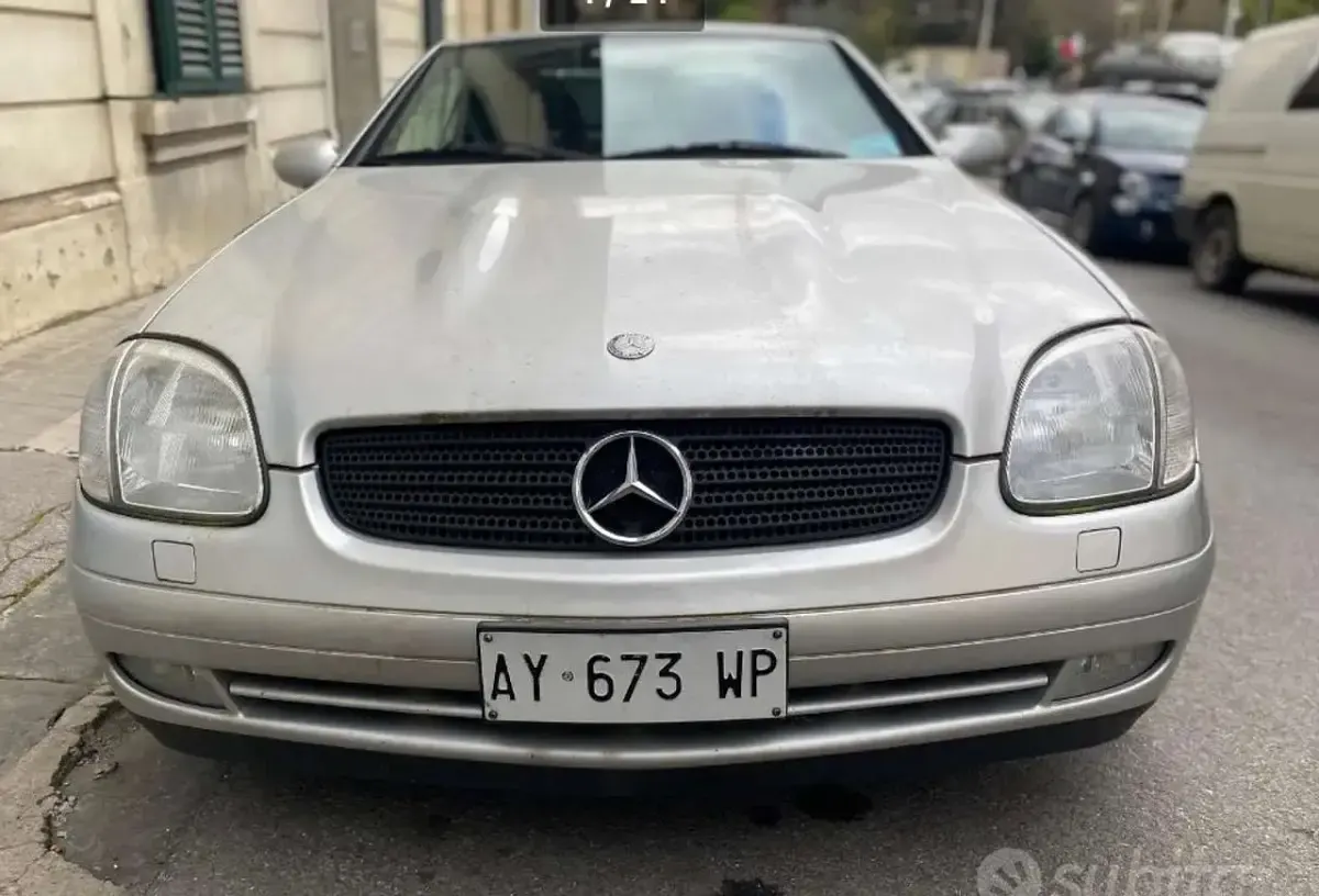 Usata Mercedes SLK230 193 CV (141 kW) 1998 Grigio Cabrio
