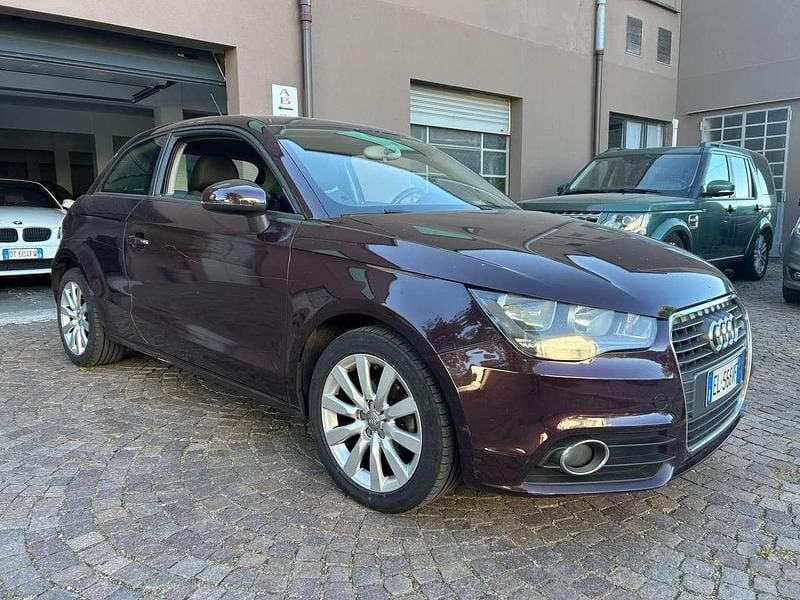 Usata Audi A1 Attraction 86 CV (63 kW) 2012 Marrone Utilitaria