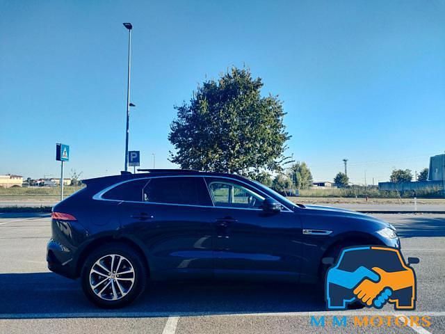 Usata Jaguar F-Pace Portfolio 240 CV (176 kW) 2019 Blu SUV