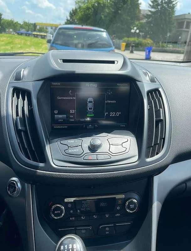 Usata Ford Kuga Titanium 120 CV (88 kW) 2016 Bianco SUV